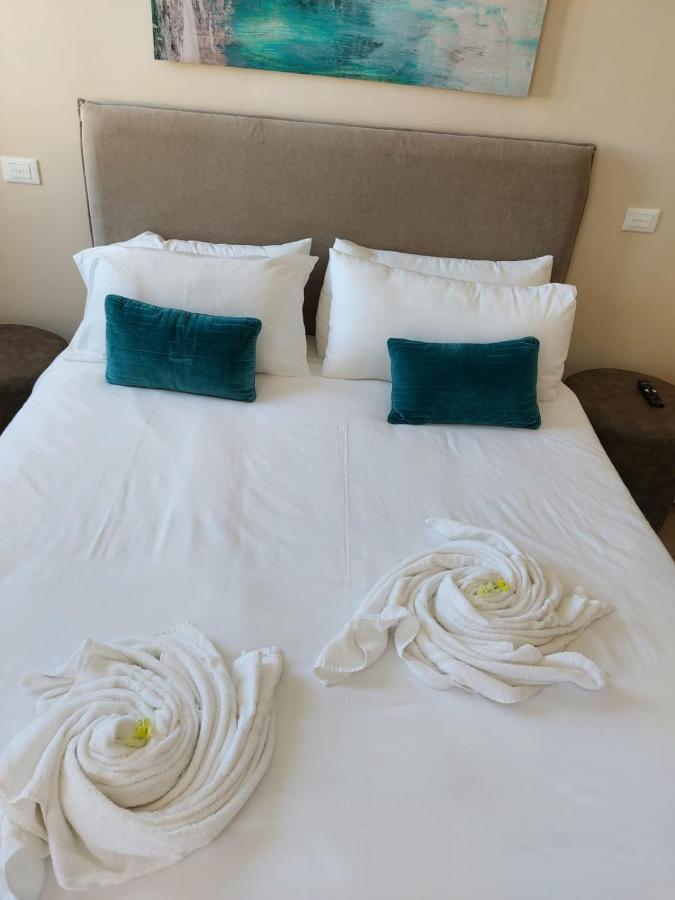 La Romantica Camere E Wellness เซนีกัลเลีย ภายนอก รูปภาพ